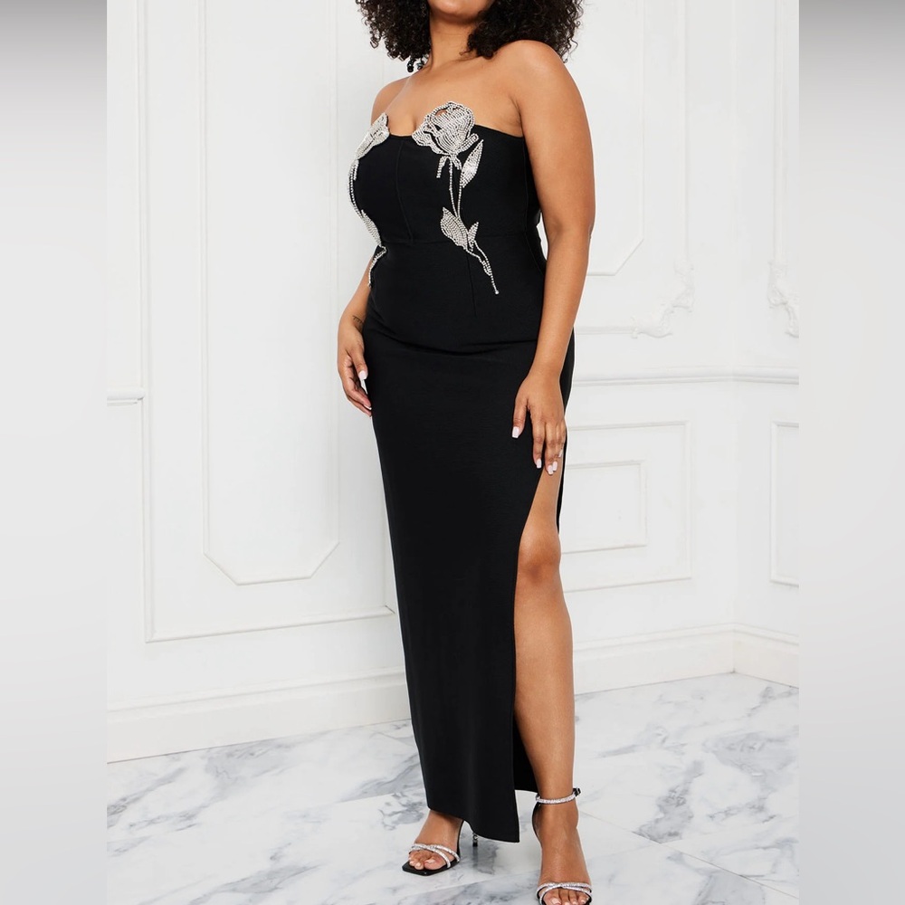 Oscars Lady Embellished Maxi Dress - Black- Fashionova 3XL- SIlver Rose Detail